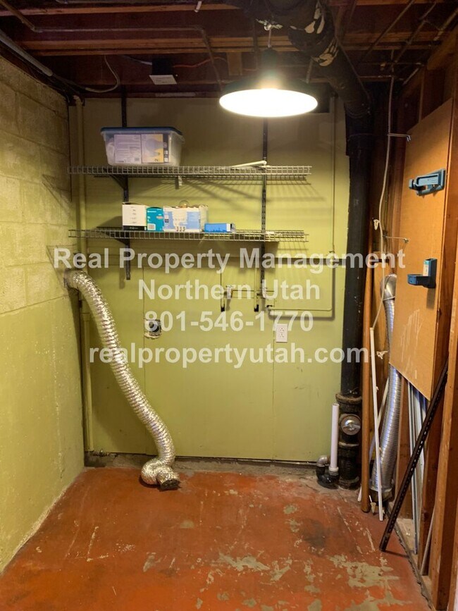 Building Photo - 3 bed 1.5 bath Ogden Home Coming Soon
