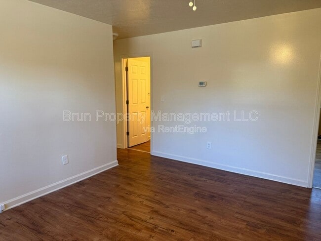 Building Photo - 5036 Willoway Dr