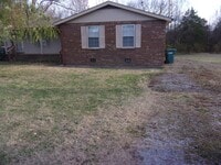 Building Photo - 131 Quita Cir