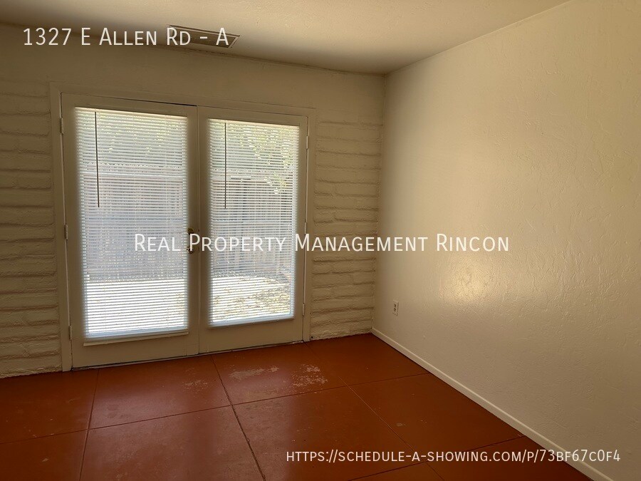 Building Photo - 1327 E Allen Rd