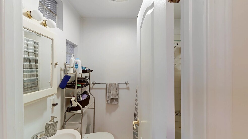 Building Photo - 91 Prince St