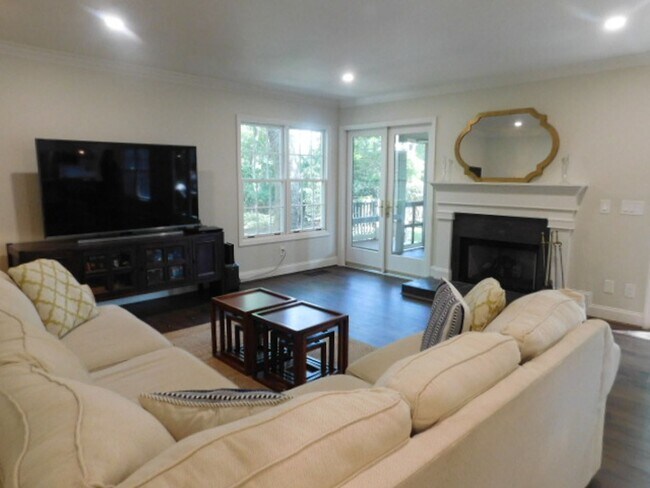 Building Photo - Beautiful Custom Unfurnished Home Located In Sea Pines Resort