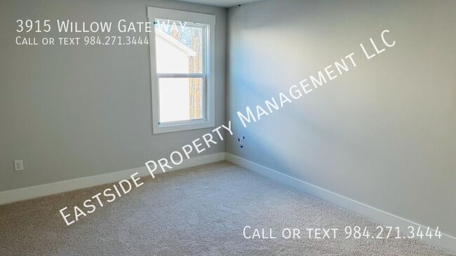 Building Photo - 3915 Willow Gate Wy