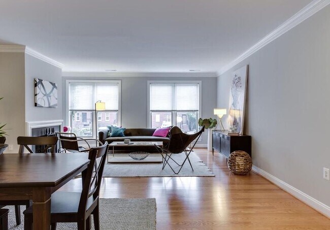 Living Room #1 - 1400 East Capitol St NE