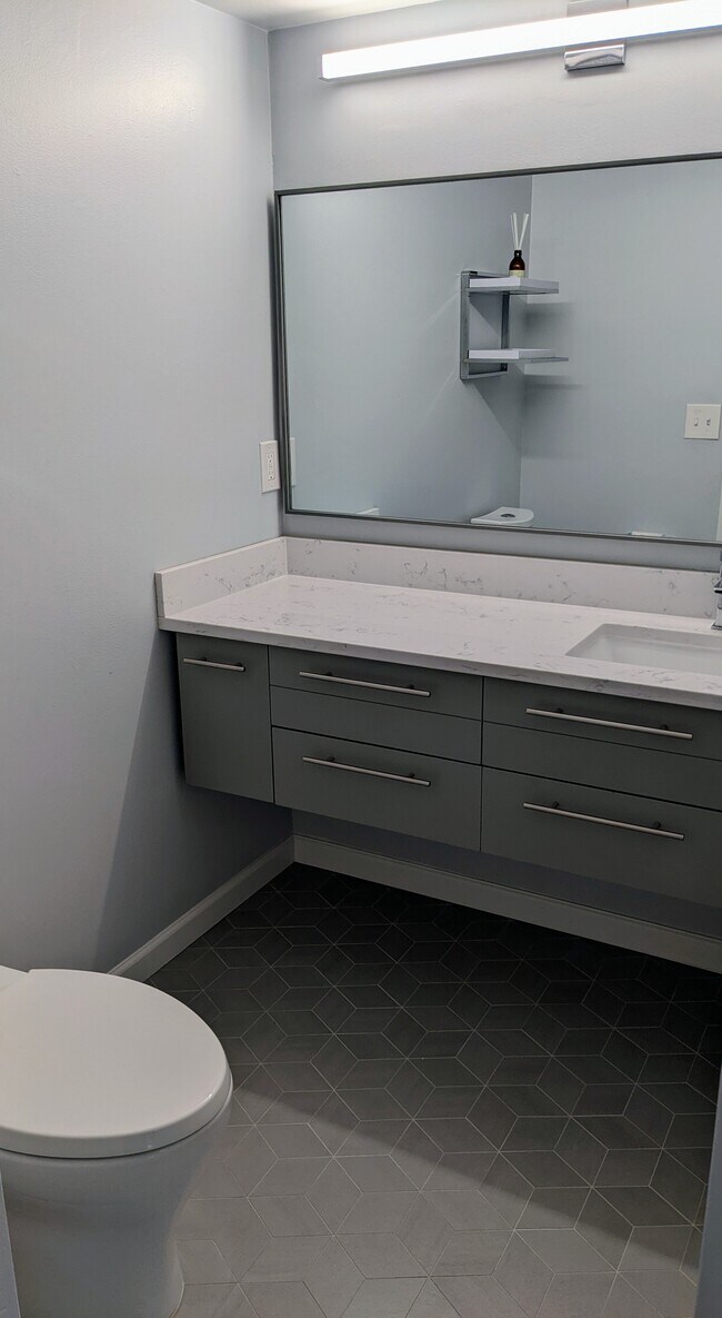 Half bath - 1968 Winterport Cluster