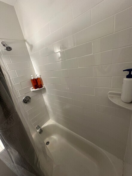 Building Photo - 38 Hemenway St