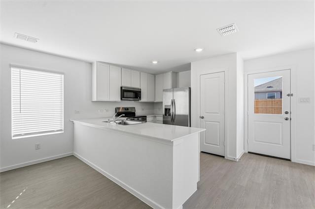 Building Photo - 6804 Haines Dr