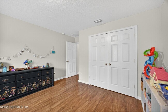 Building Photo - 940 State Rd 13 N