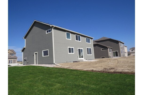 Building Photo - Spacious 3 Bed, 2 1/2 Bath in Berthoud