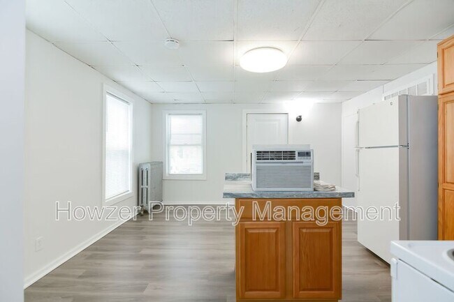 Building Photo - 109 Green St