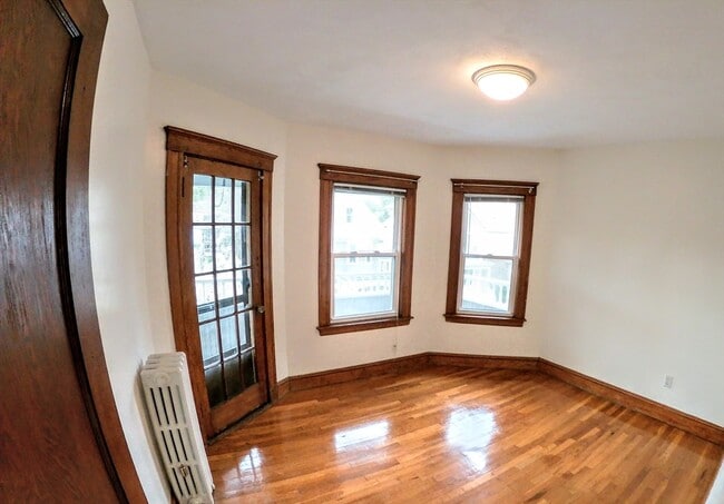 Building Photo - 298 Chestnut Ave