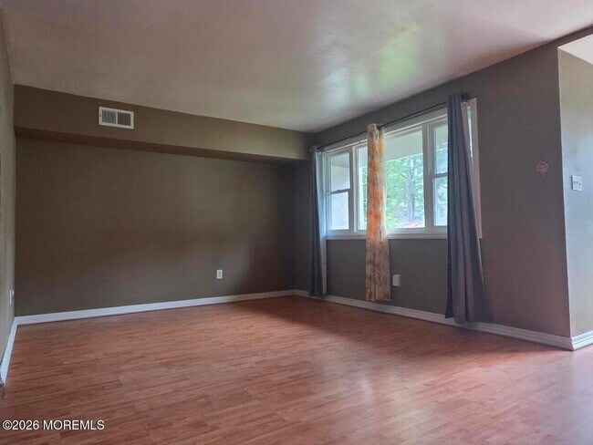 Building Photo - 2604 Dogwood Ct