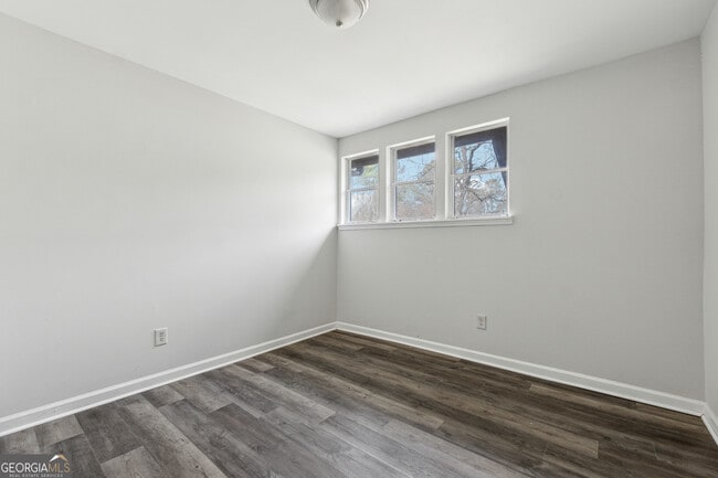 Building Photo - 5368 Stafford Dr NW