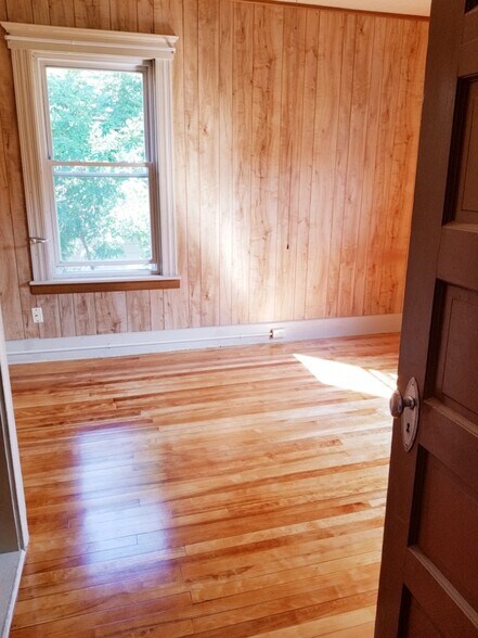 Building Photo - 260 Walton St