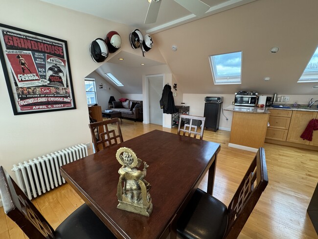 Building Photo - 17 Skahan Rd