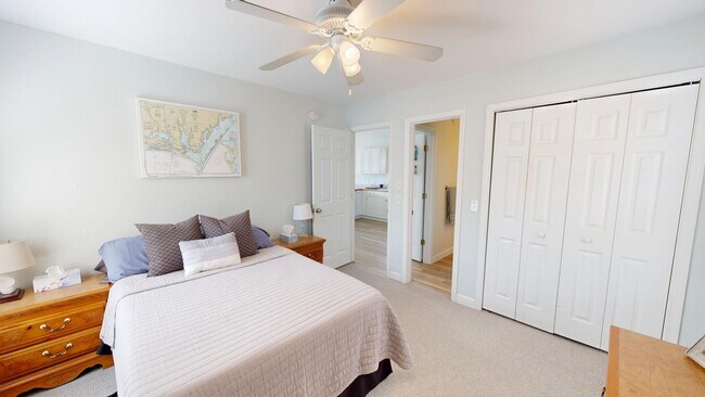 Building Photo - 123 Harbour View Dr