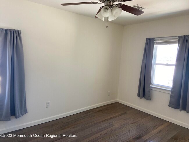 Building Photo - 40 Hudson Ave