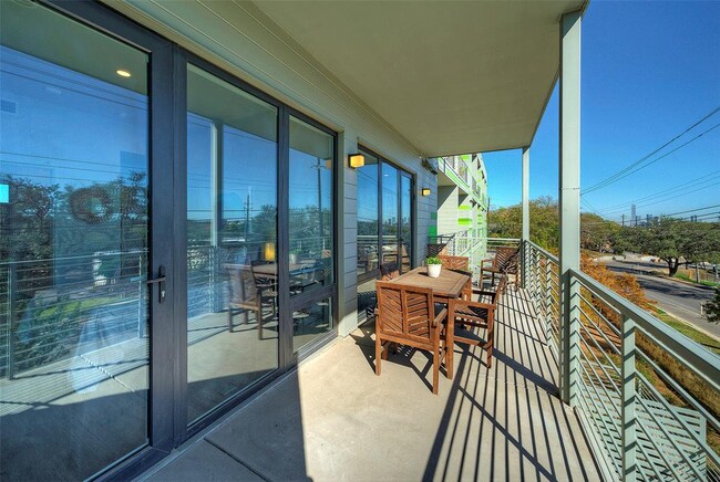 Building Photo - 4004 Banister Ln