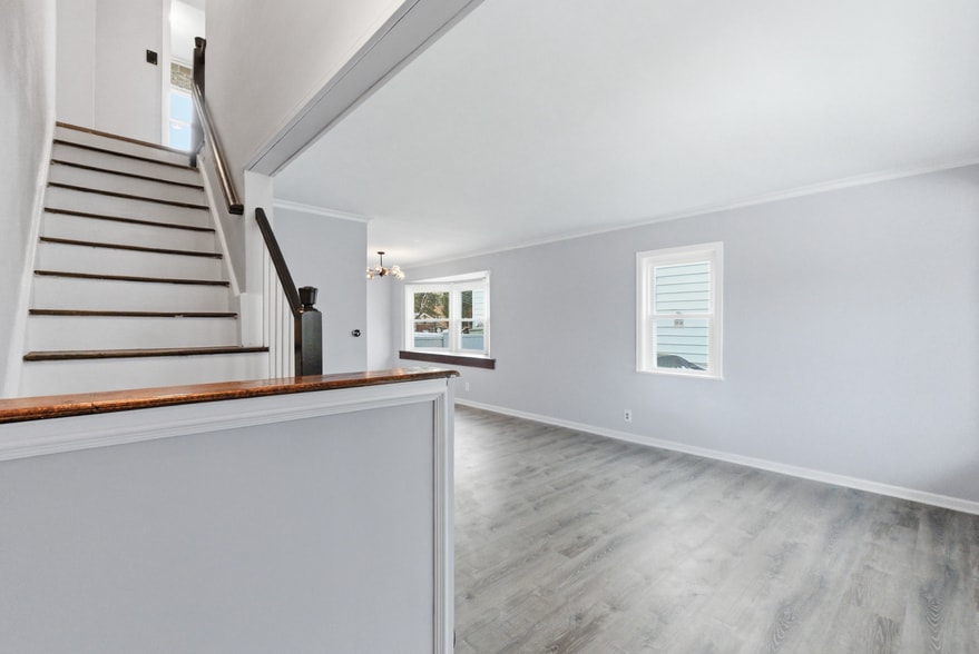 Building Photo - 43 Freeman street