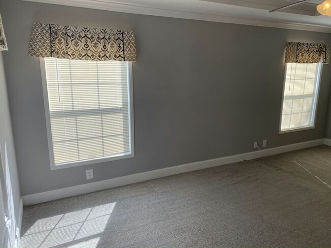 Building Photo - 507 Remann Rd