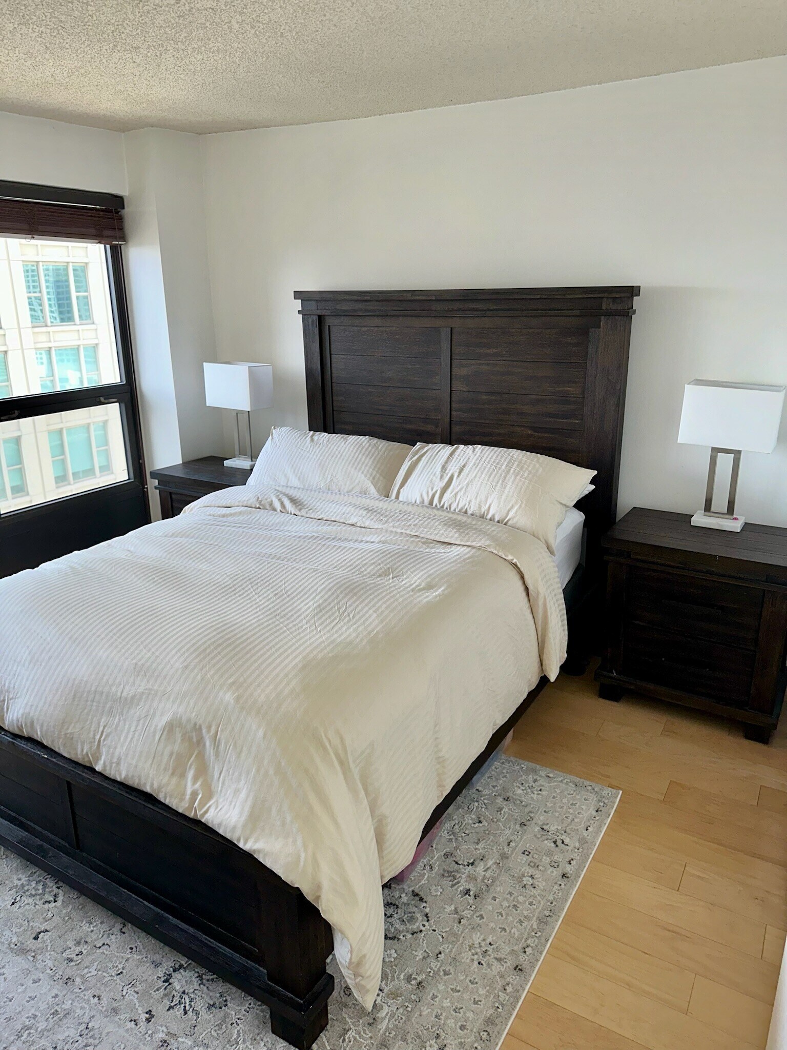 Building Photo - 30 E Huron St