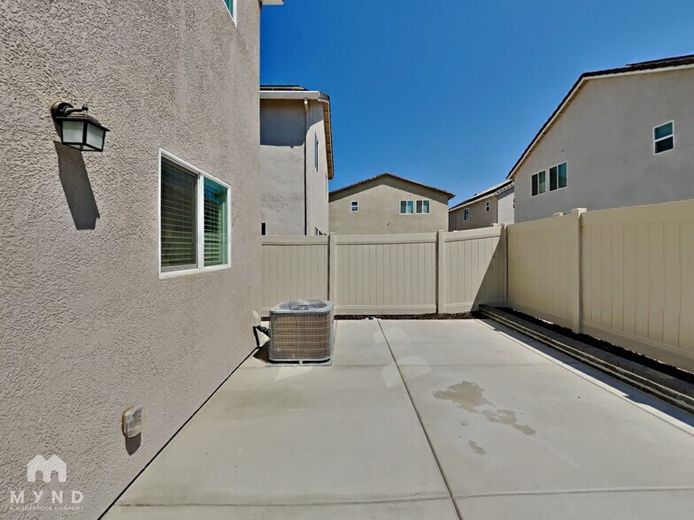 Building Photo - 8823 Nobleboro Wy