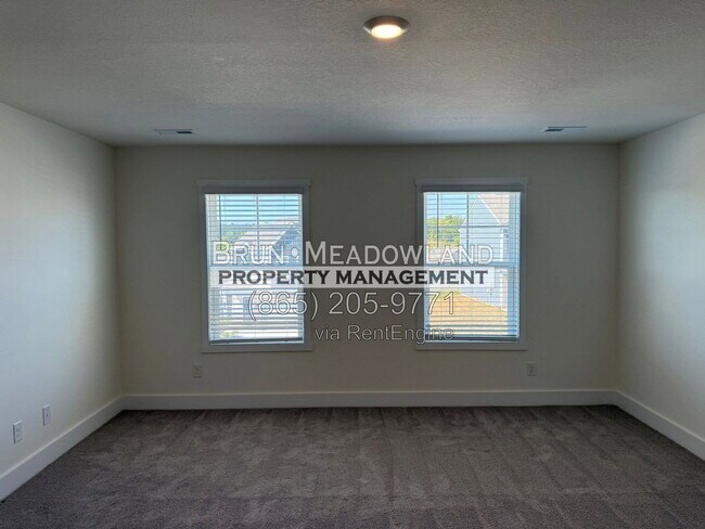 Building Photo - 2424 Limelight Ln