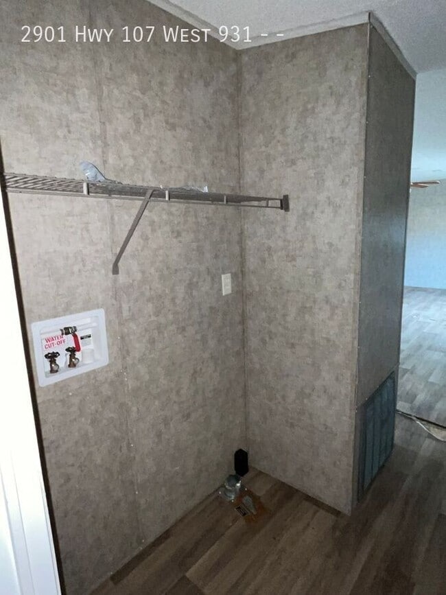 Building Photo - 2901 TX-107