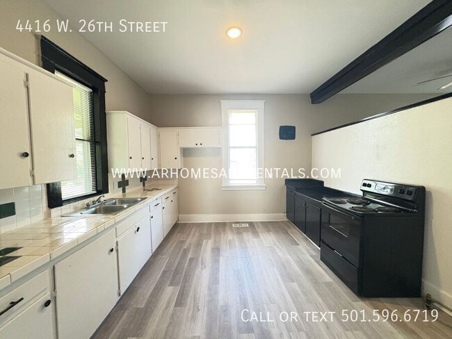 Building Photo - 4416 W 26th St