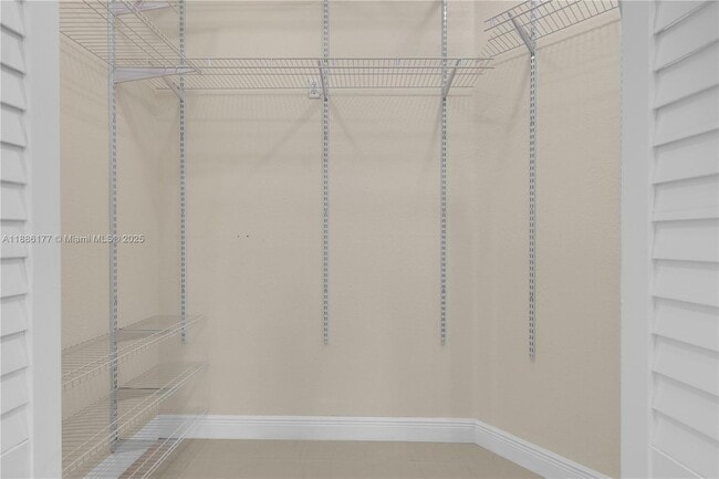 Building Photo - 4108 NE 22nd St