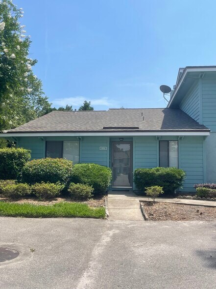 Building Photo - 806 Marsh Cove Pl