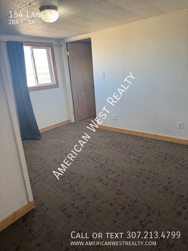 Building Photo - 154 Lane 8