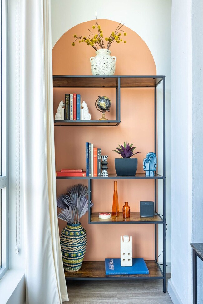 Building Photo - 516 Lea Ave