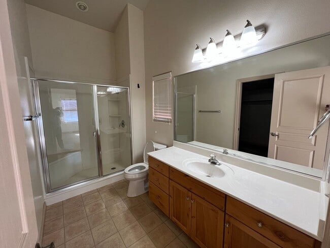 Building Photo - No Application Fee! Snow Canyon Home!