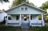 Building Photo - Adorable Bungalow Home in Old West Durham ...