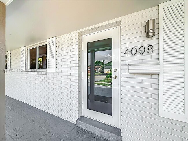 Building Photo - 4008 Adams St