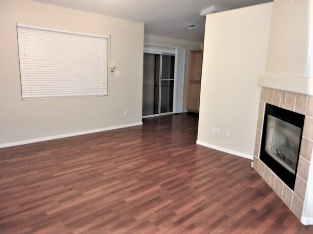 Building Photo - 1219 Sunfire Ave