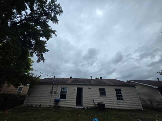Building Photo - Nice 3BD/1BA
