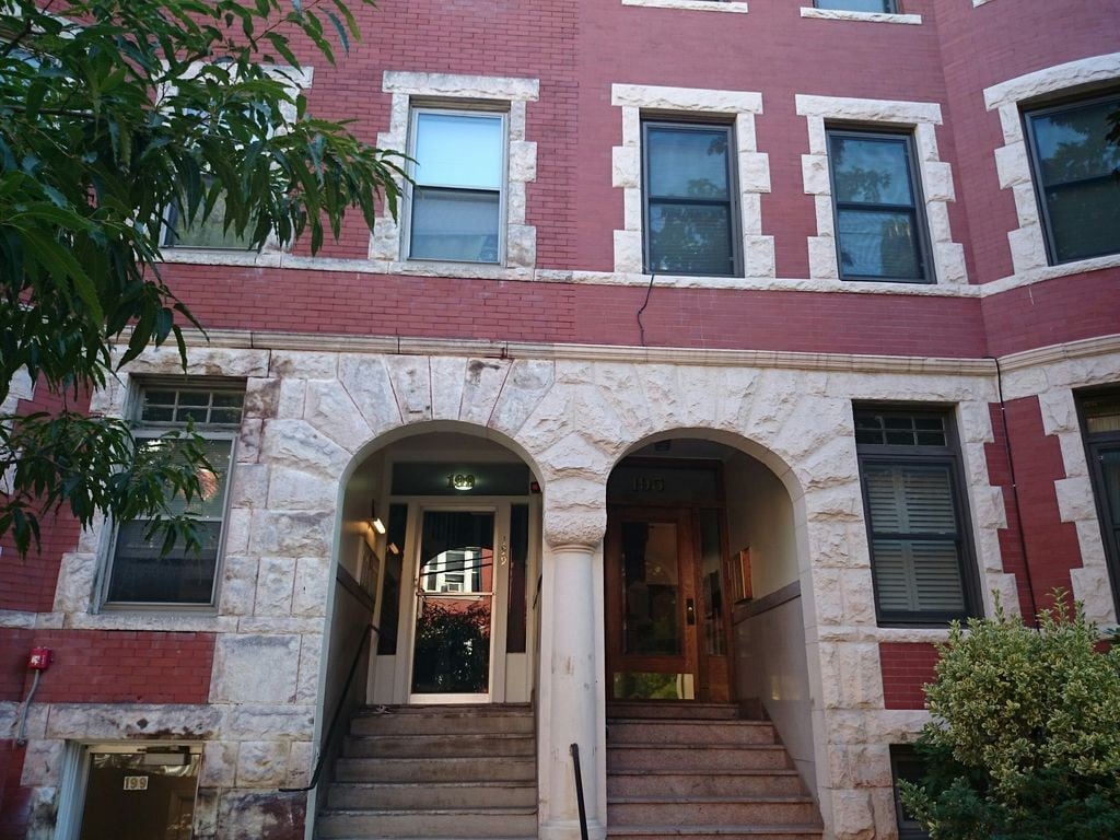 Building Photo - 199 Winthrop Rd