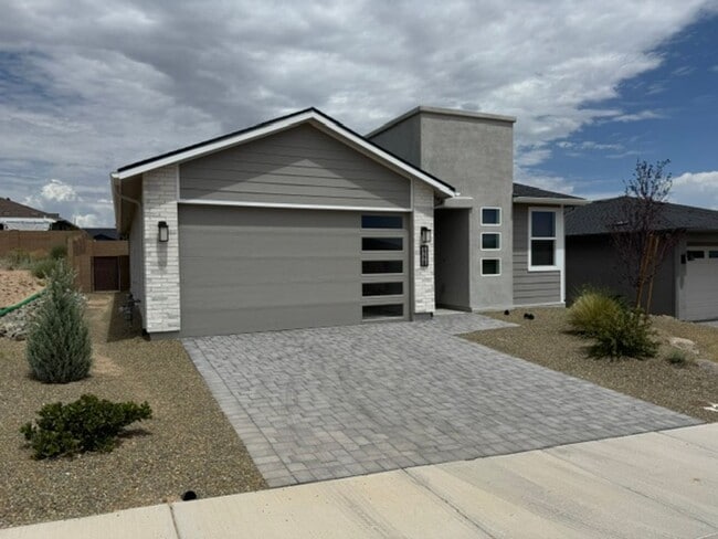 Building Photo - 1220 Woodchute Rd