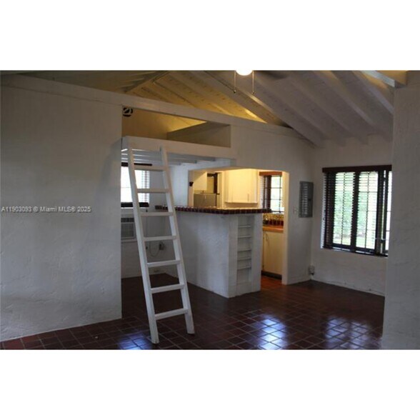 Building Photo - 1301 Milan Ave