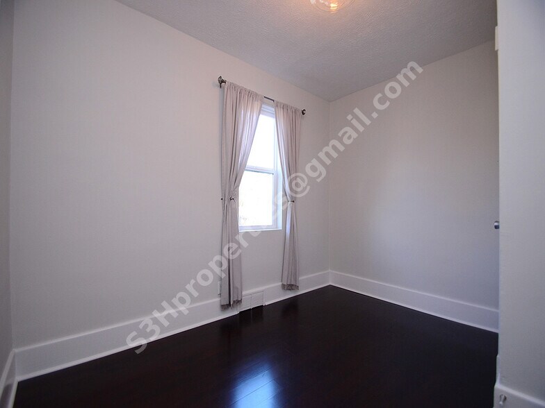 Building Photo - 2304 N 65th St