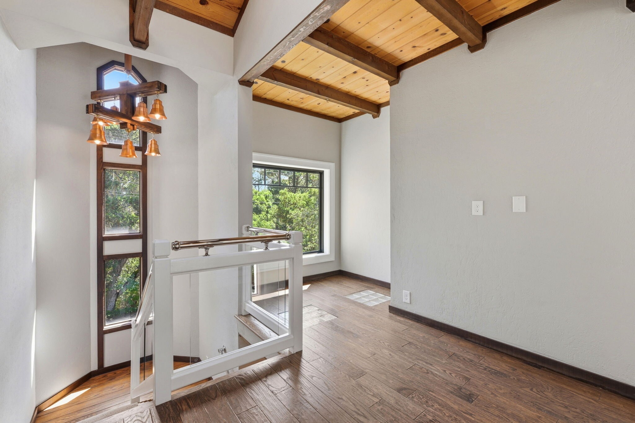 Building Photo - 158 Los Robles Dr