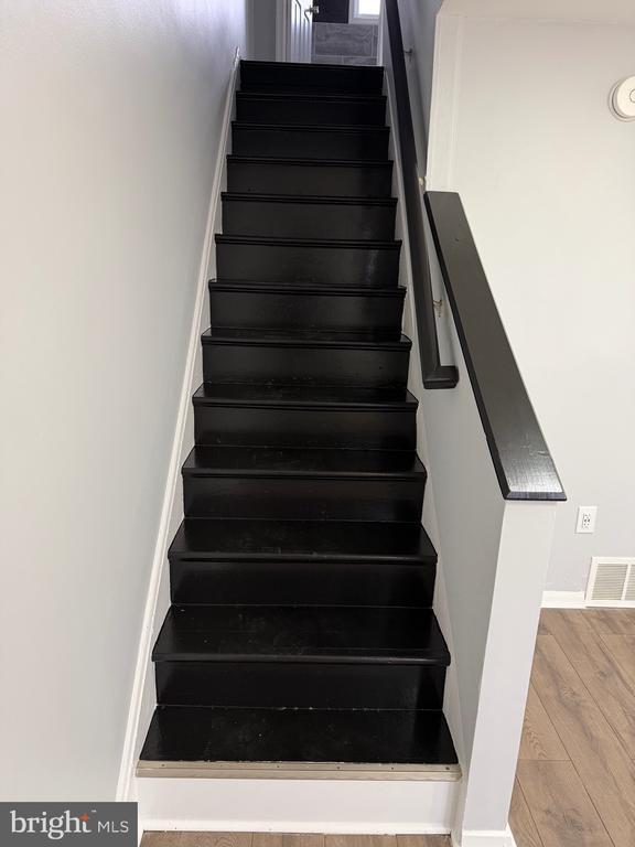 Building Photo - 2004 Kelmore Rd