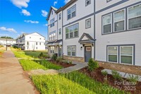 Building Photo - 1508 Blanche St