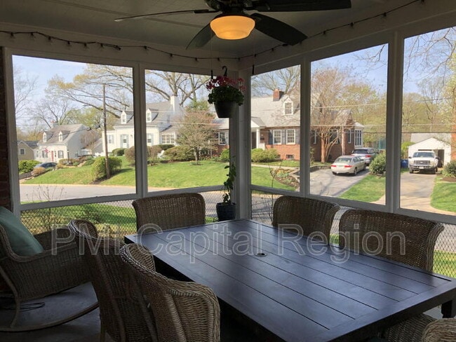 Building Photo - 10305 Ridgemoor Dr