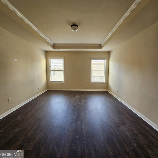 Building Photo - 413 Fern Bay Dr SW