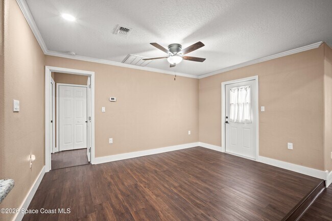 Building Photo - 6424 Dane Ave