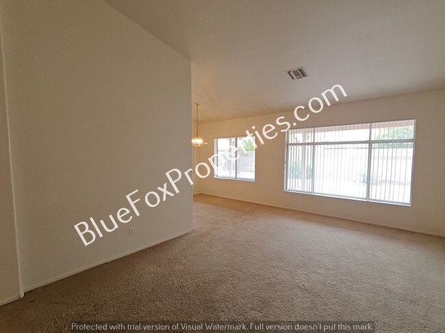 Building Photo - 7600 W Summer Sky Dr