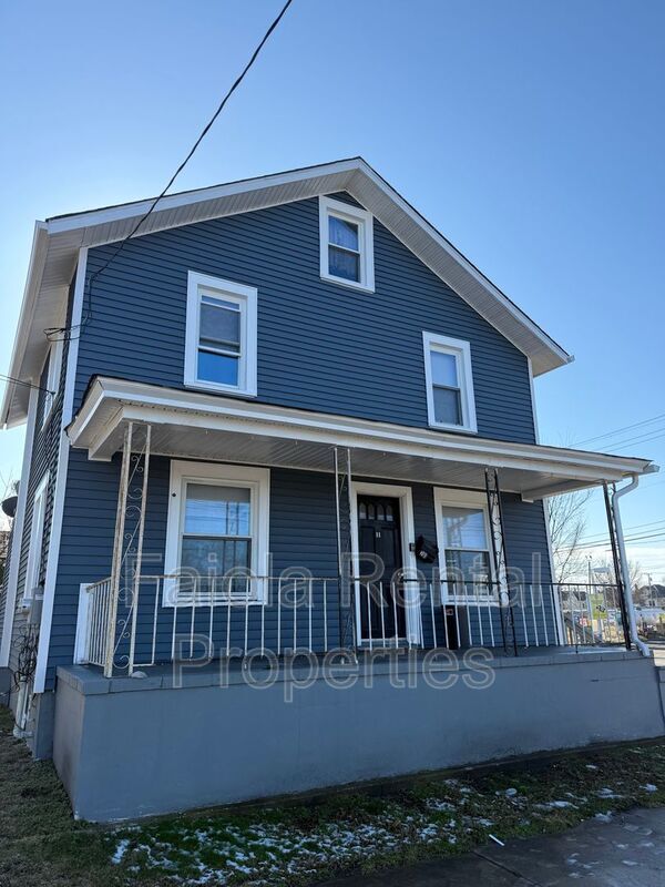 Building Photo - 201 F St